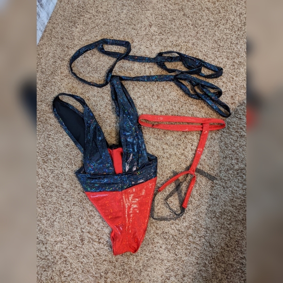 Festival Gal red & black sparkle 3 piece rave bodysuit set w/ garters & harness - Picture 5 of 5